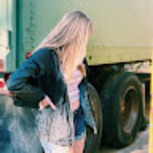 Meet your Posher, Sydney